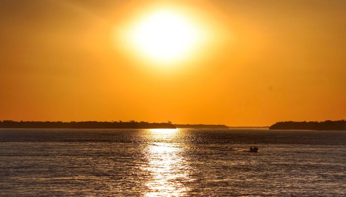 Aviso meteorológico: sexta-feira terá recordes de calor e sábado tempestades no Paraná